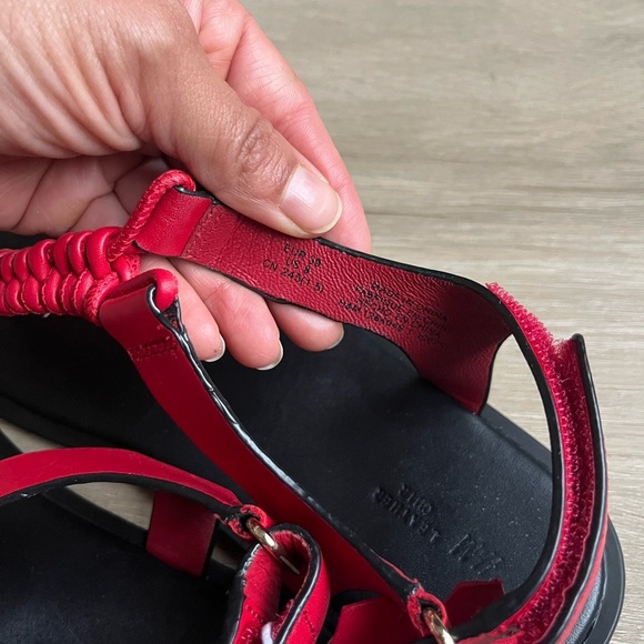 Genuine red leather sandals H&M SZ 8 NWT - Picture 4 of 5